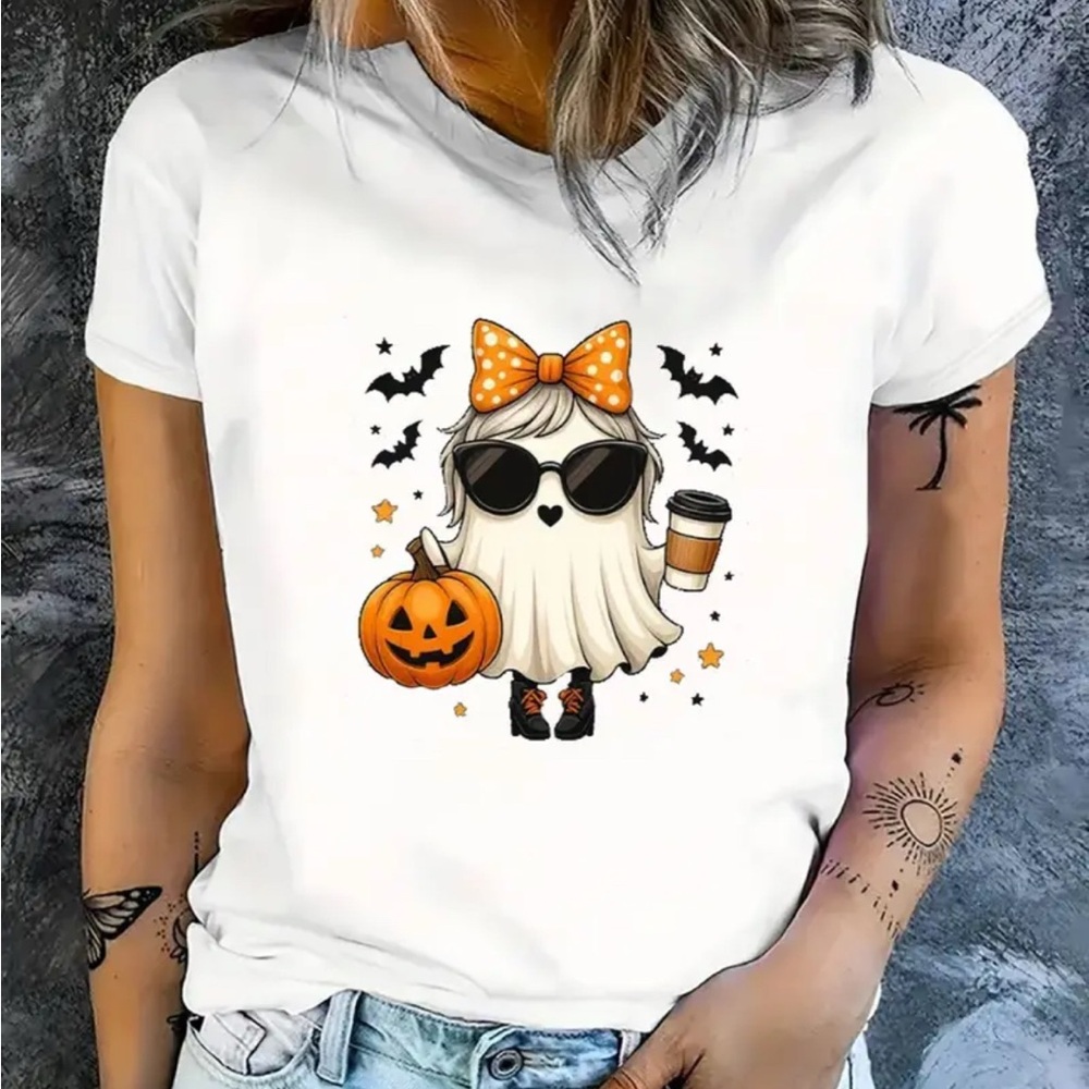 Halloween Ghost with a Bow Graphic Tee